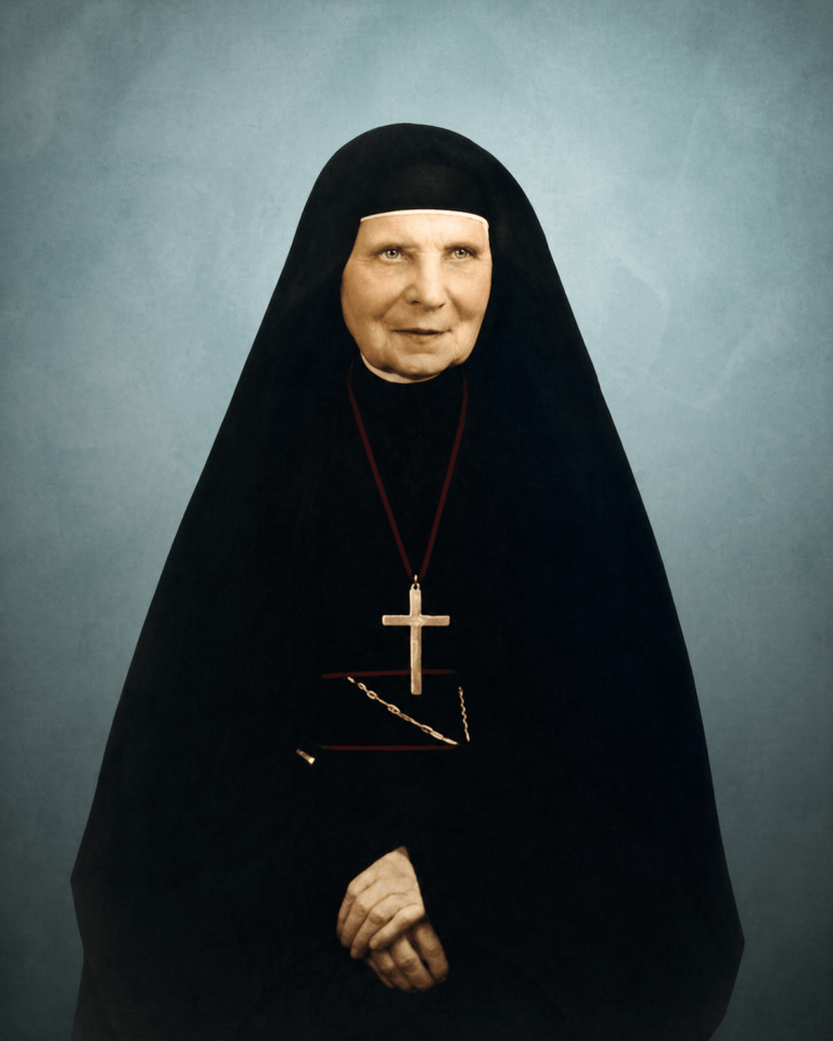 Madre Fundadora - Biografía