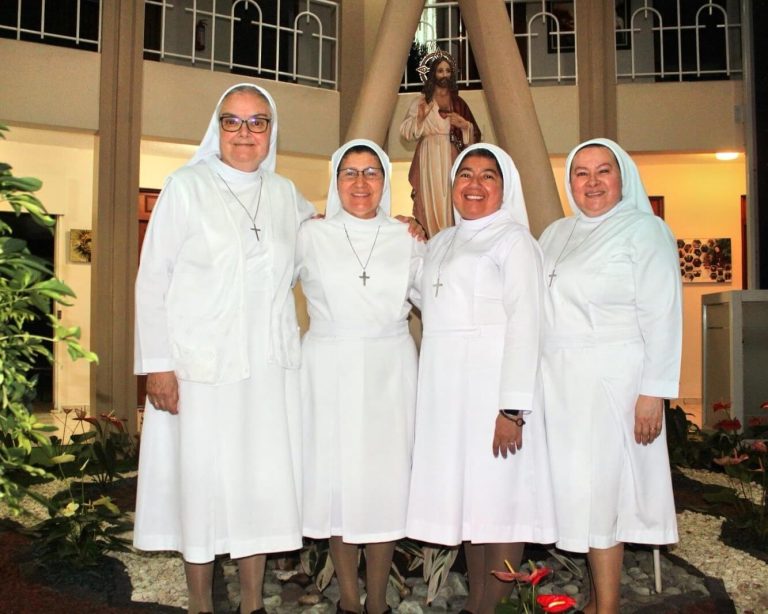 Religiosas Oblatas al Divino Amor